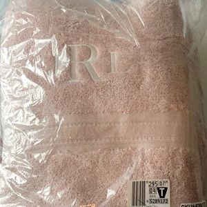 Pale Rose Bath towel set